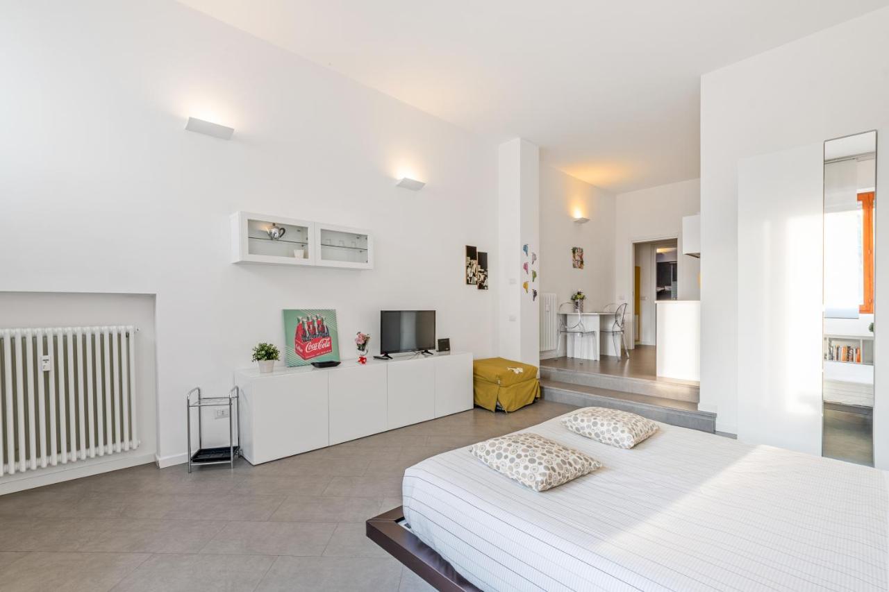 Il Salice - Affitti Brevi Italia Apartment เลคโค ภายนอก รูปภาพ