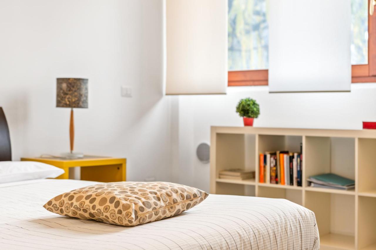 Il Salice - Affitti Brevi Italia Apartment เลคโค ภายนอก รูปภาพ